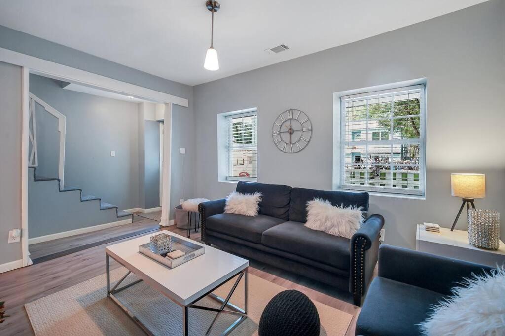New Cheerful Renovated Home - 5 Min To Downtown! Savannah Exterior foto